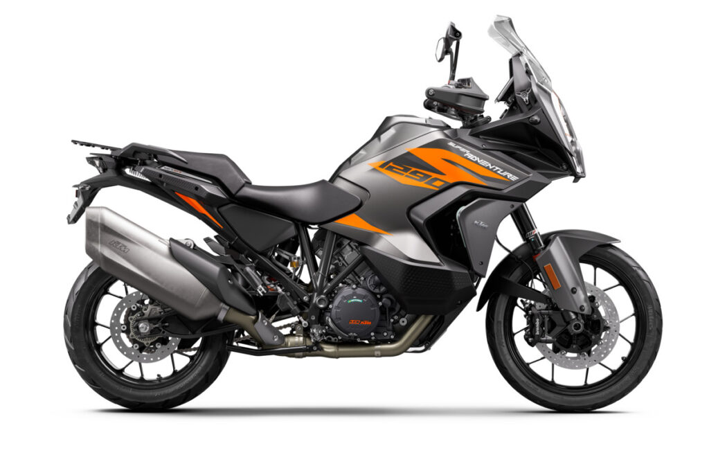370744_MY21-KTM-1290-SUPER-ADVENTURE-S-90-Right-1024x683.jpg